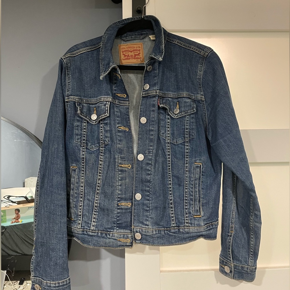 Levi’s Denim Trucker Jacket 100% Cotton Medium Wash Women’s Size XL